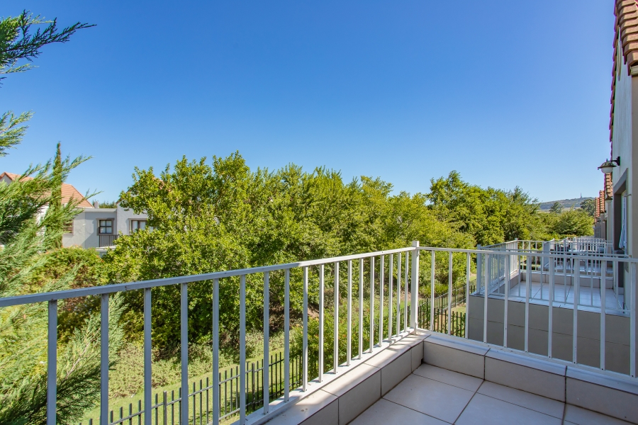 To Let 3 Bedroom Property for Rent in Boschenmeer Golf Country Estate Western Cape